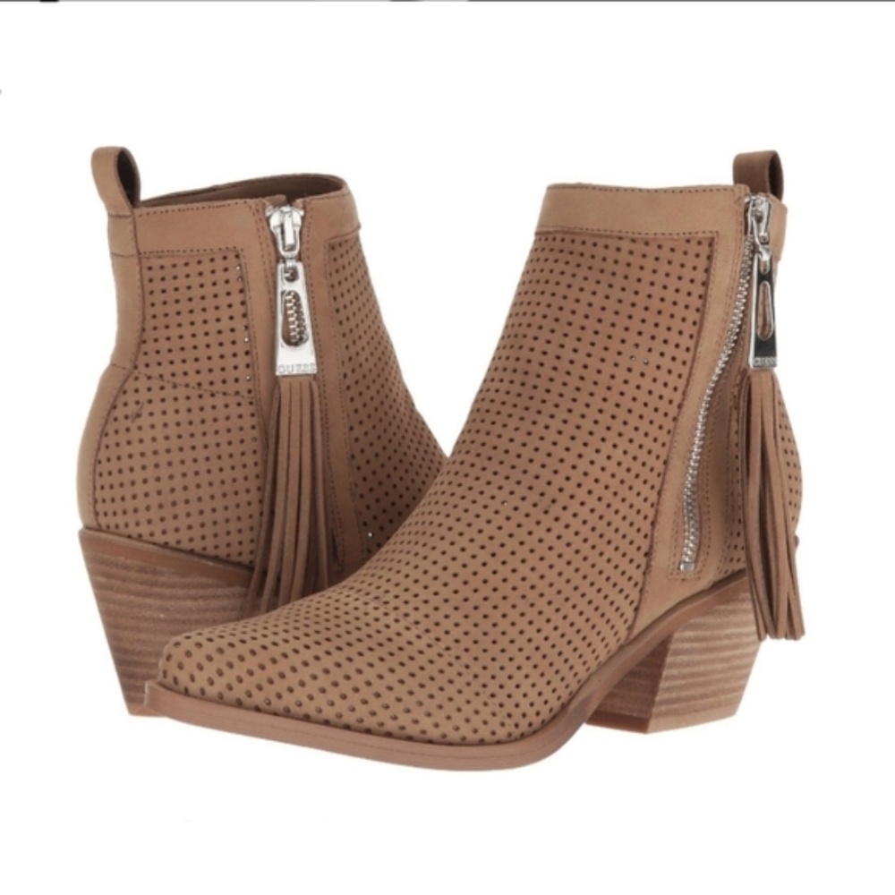 GUESS Women's Talzay Ankle Bootie, Toffee, 9